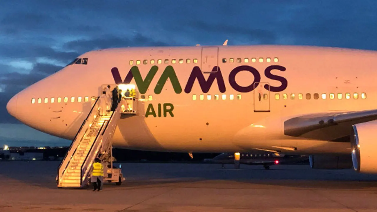 Llegada del avión con los españoles repatriados. EFE