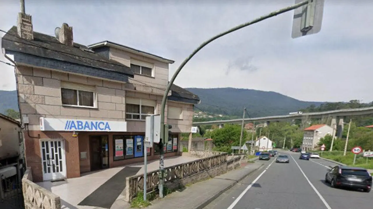 Banco en Santa Cristina de Cobres donde fue hallado el sobre con el dinero. GSV