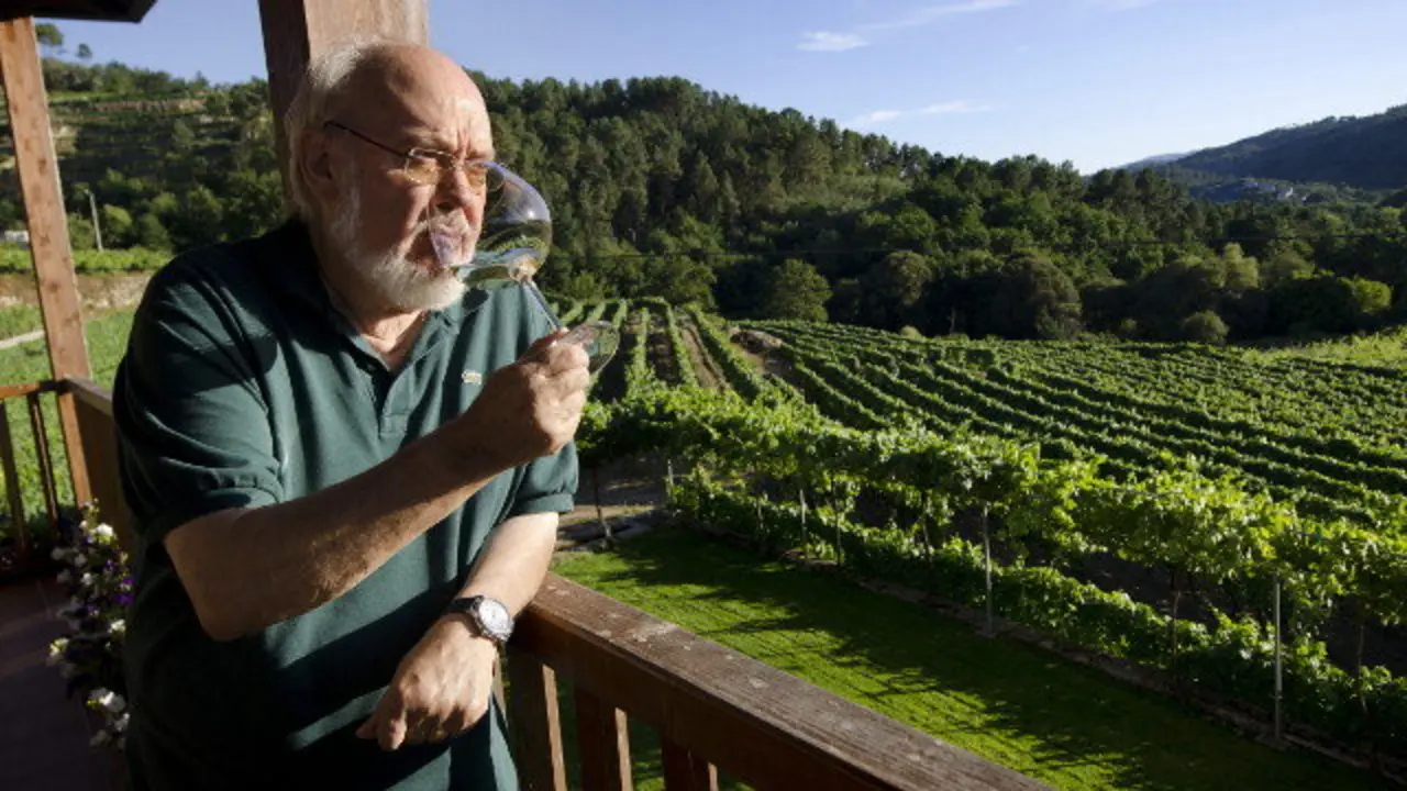 Cuerda, na súa explotación vitivinícola en Leiro. BRAIS LORENZO (EFE)