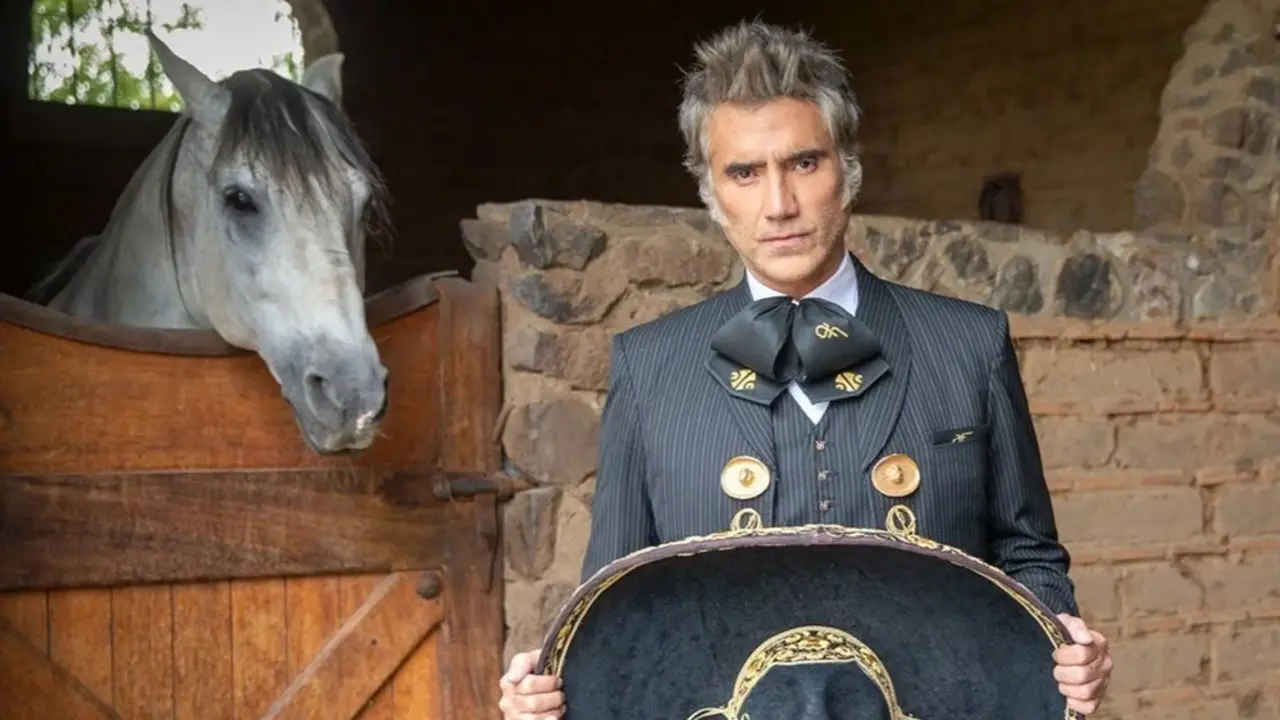 Alejandro Fernández. AEP