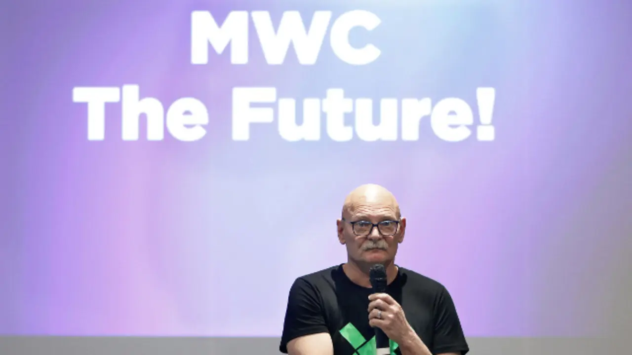 El consejero delegado de la organizadora del Mobile World Congress (MWC), John Hoffman, en la presentación del evento en enero. EFE