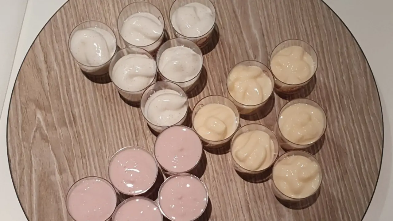 Yogures a base de clara de huevo hidrolizada, desarrollados por la empresa gallega Granja Campomayor. EUROPA PRESS