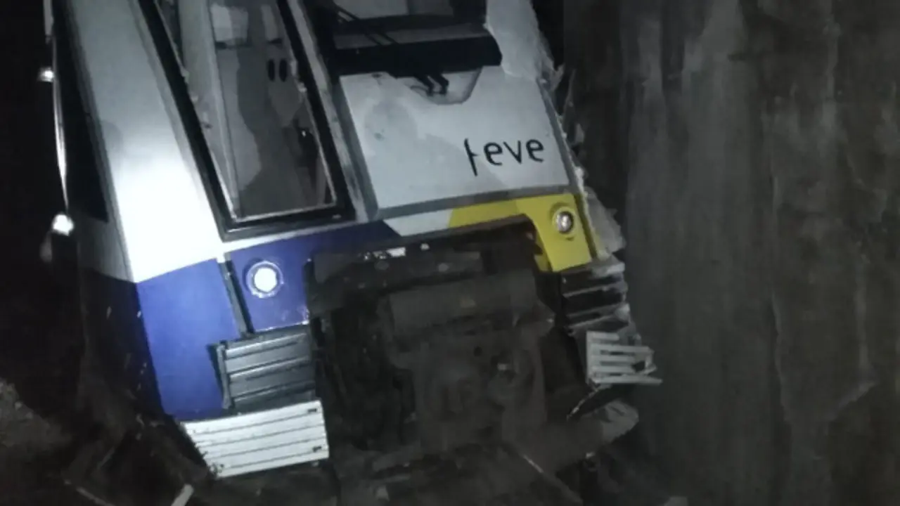 La locomotora del tren que descarriló 