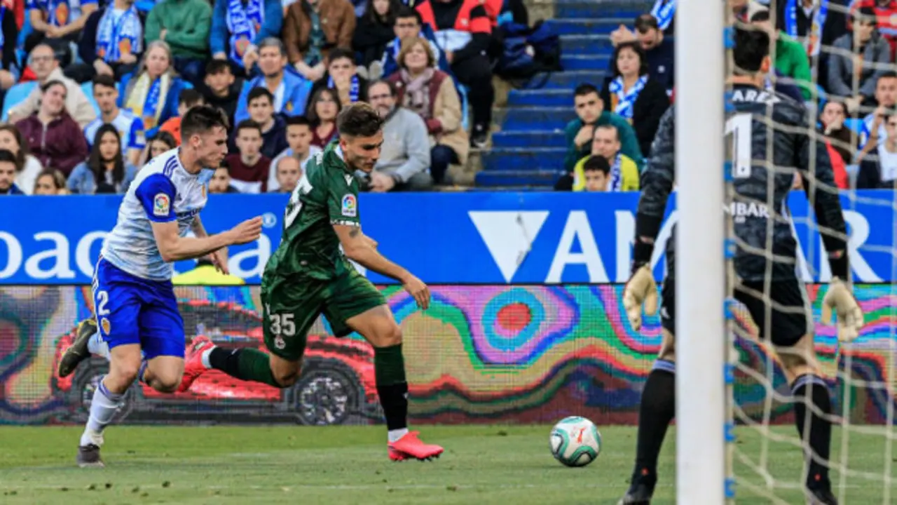 Un lance del partido.TWITTER (@RCDeportivo)