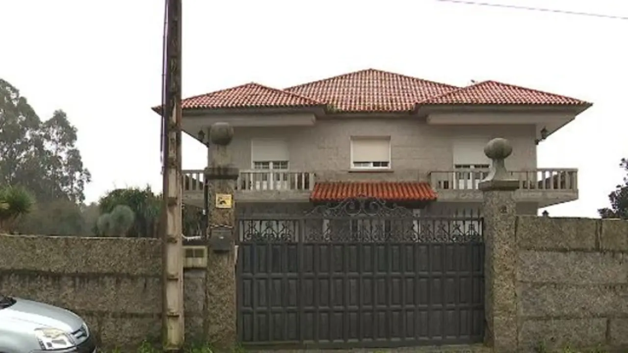 Los asaltantes golpearon al dueño de la casa. TVG