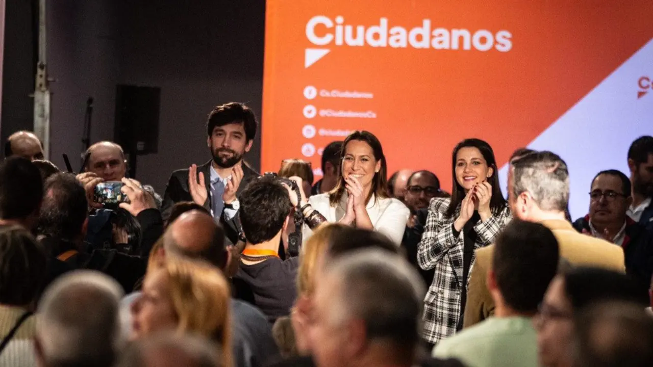 Beatriz Pino xunto a Inés Arrimadas. CIUDADANOS