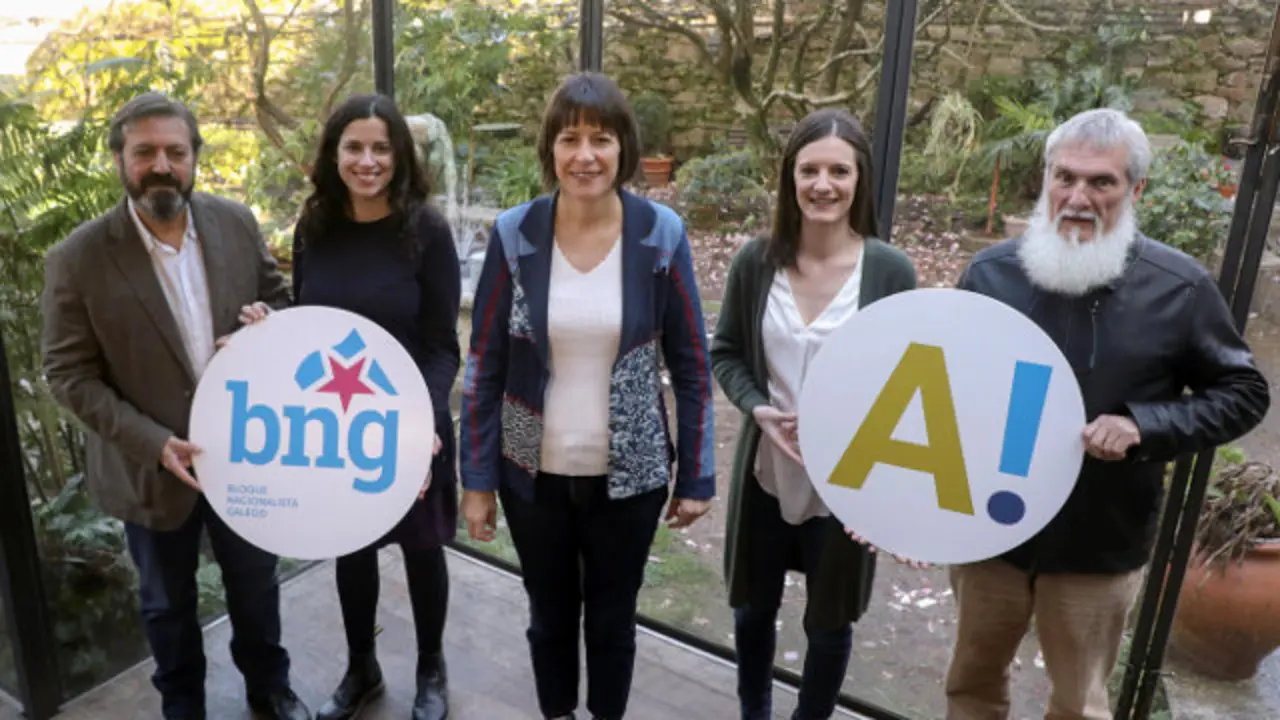 Ana Pontón, xunto aos cabeza de lista das catro provincias. XOÁN REY (Efe)