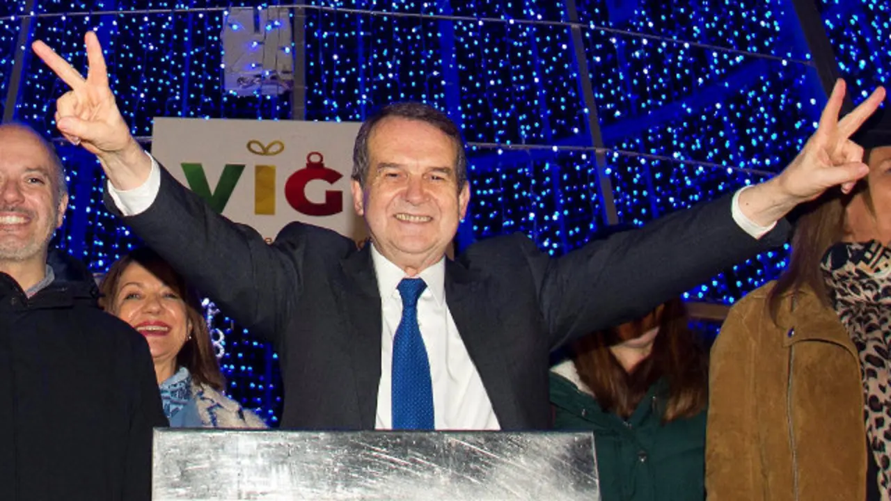 Abel Caballero, en el encendido de luces de las Navidades pasadas. AEP