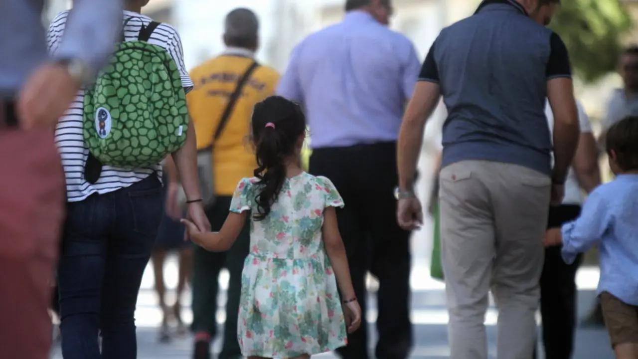 Pais e fillos. ARQUIVO