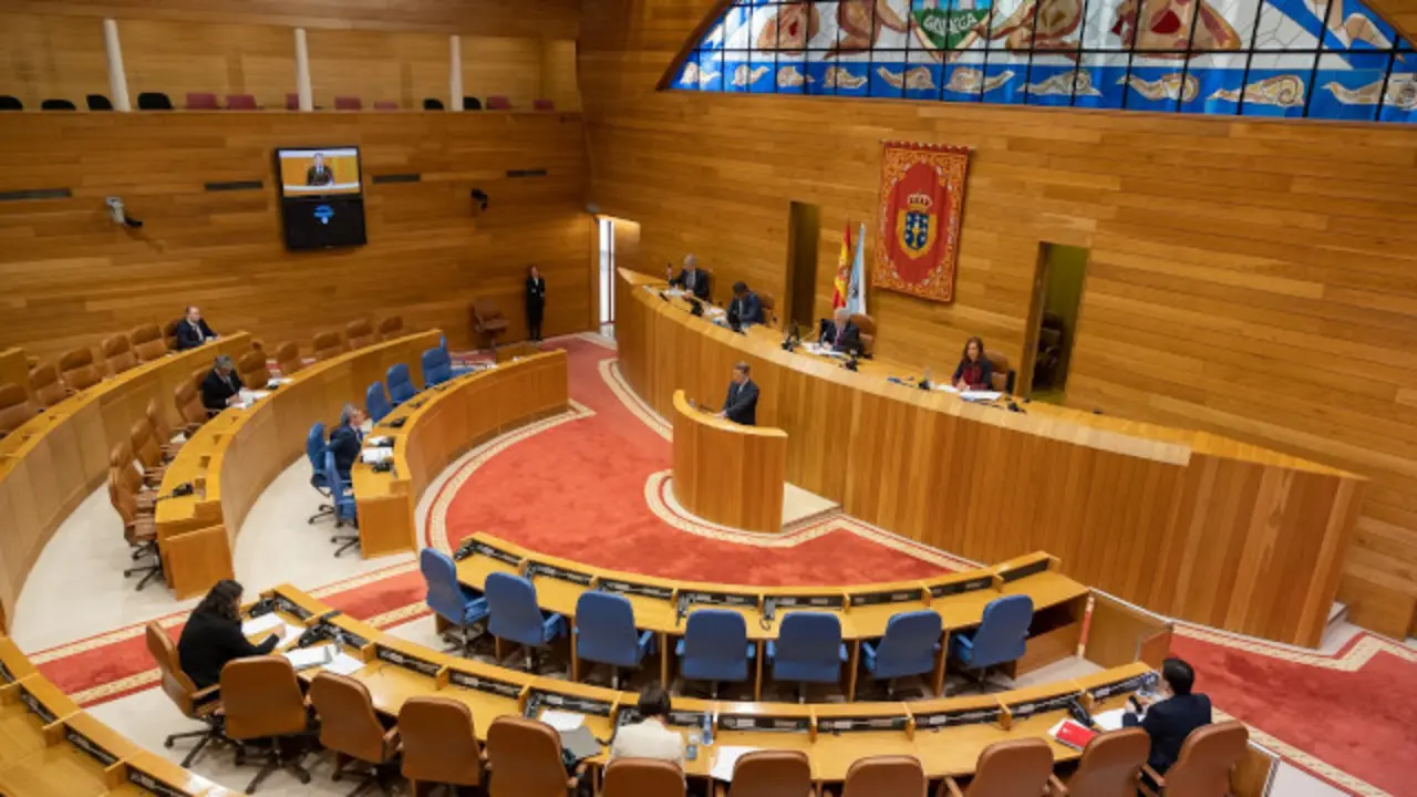 O titular do Goberno galego, Alberto Núñez Feijóo, comparece na Deputación Permanente para informar sobre a evolución da pandemia do COVID-19 e as medidas adoptadas respecto desta situación pola Xunta