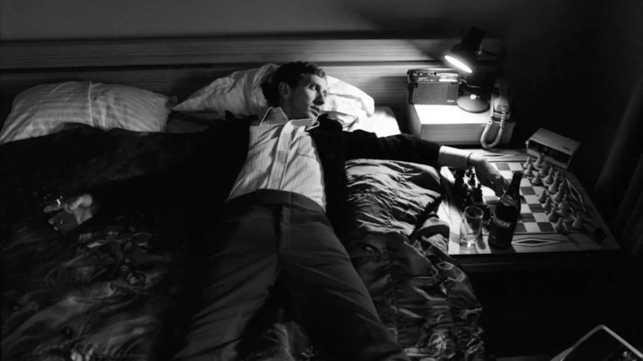 Bobby Ficsher in an Iceland hotel room in 1972