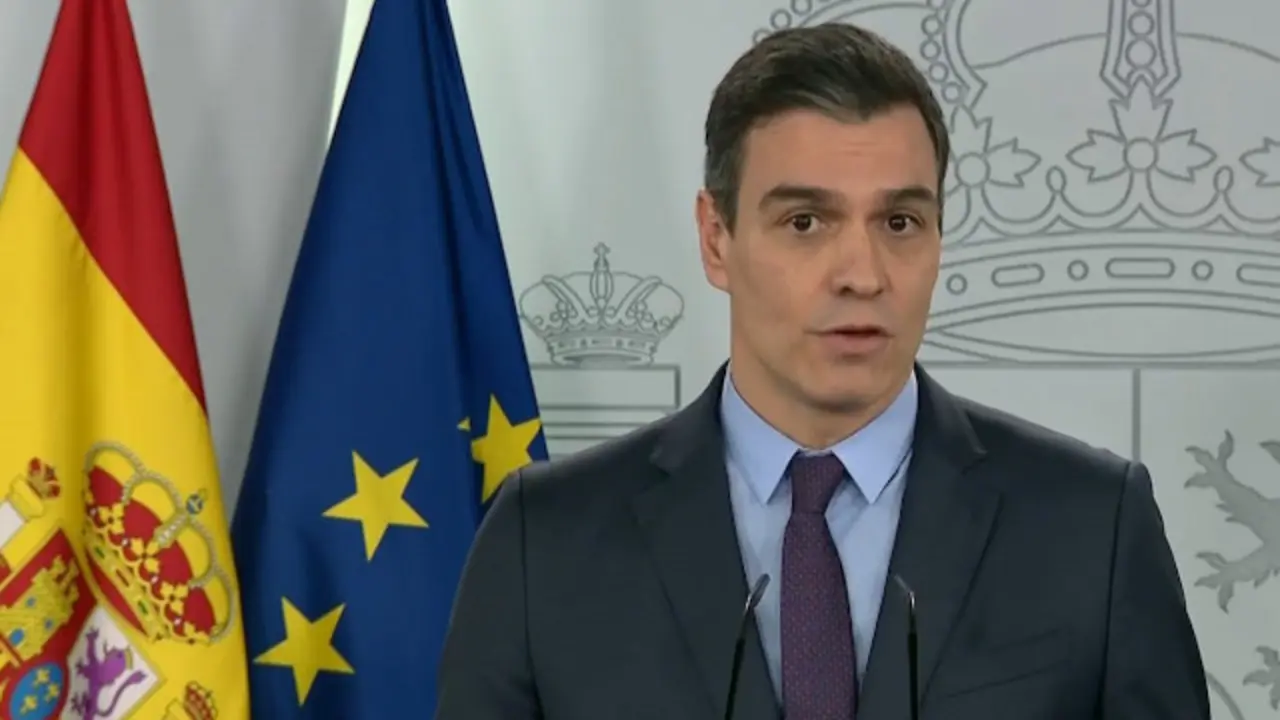 Pedro Sánchez, durante su comparecencia ante la prensa este sábado en Moncloa. EFE