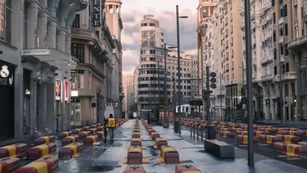La Gran Vía, llena de ataúdes. VOX