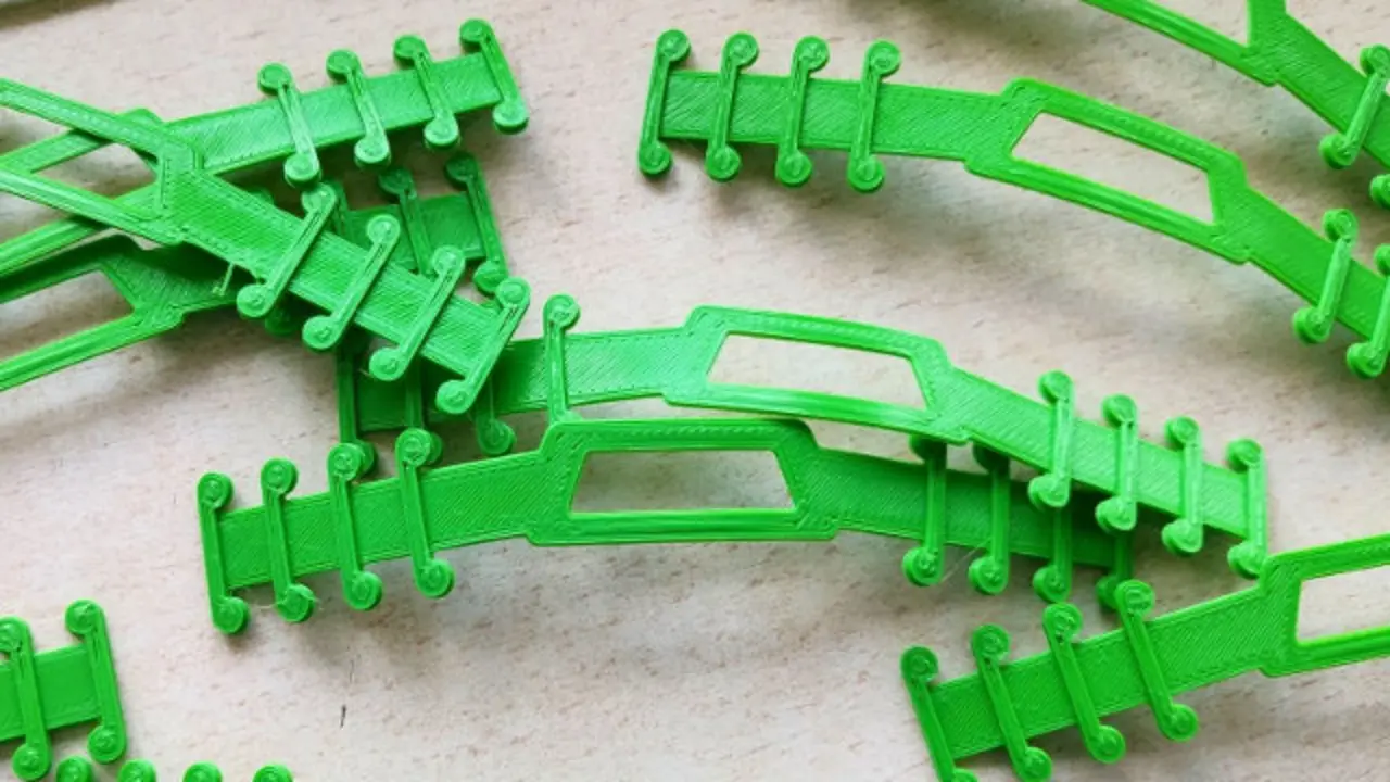 Correas sujetagomas.TWITTER