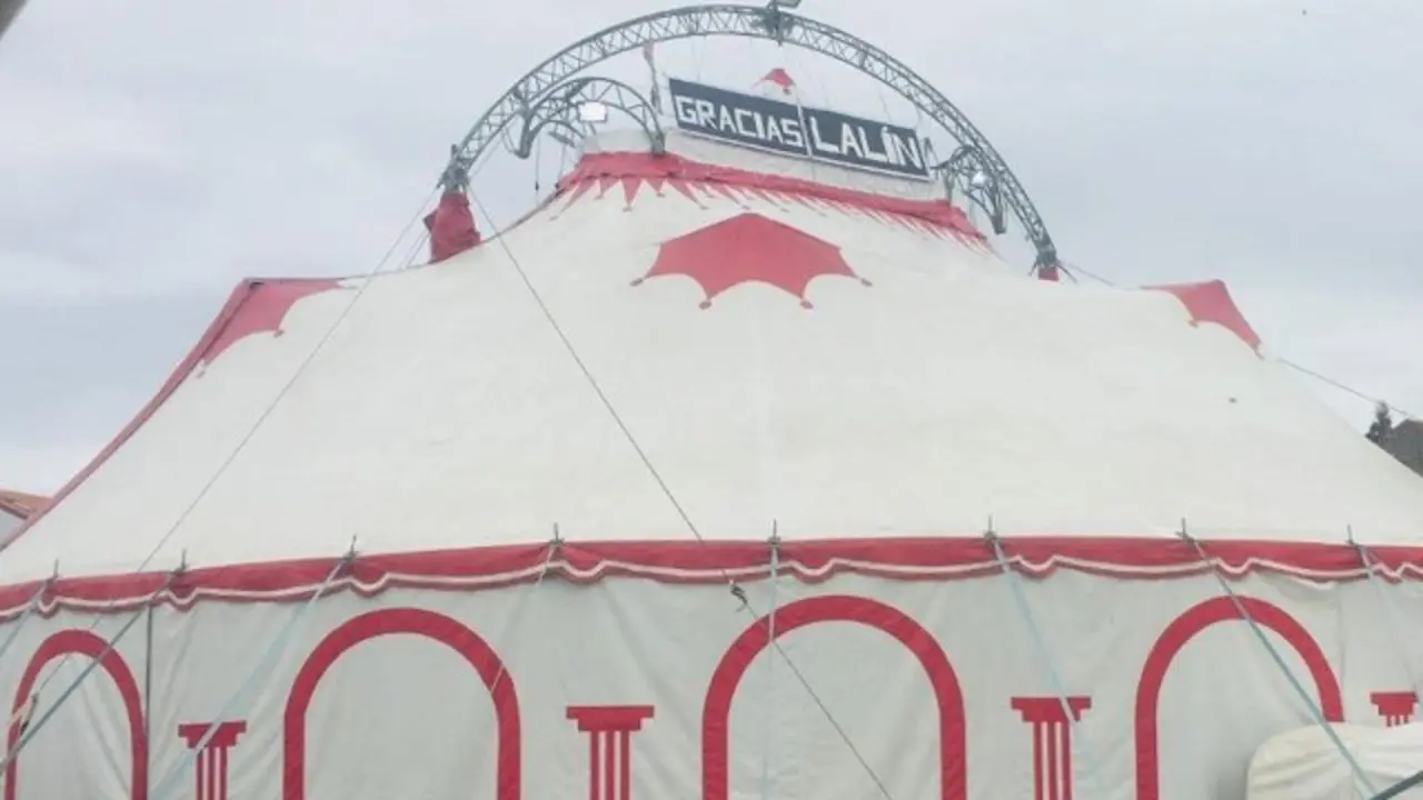 Carpa do Circo Olimpia en Lalín. FACEBOOK
