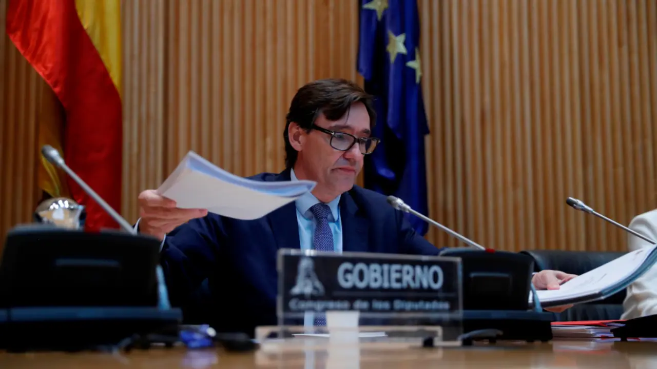 El ministro de Sanidad, Salvador Illa. EMILIO NARANJO (EFE)