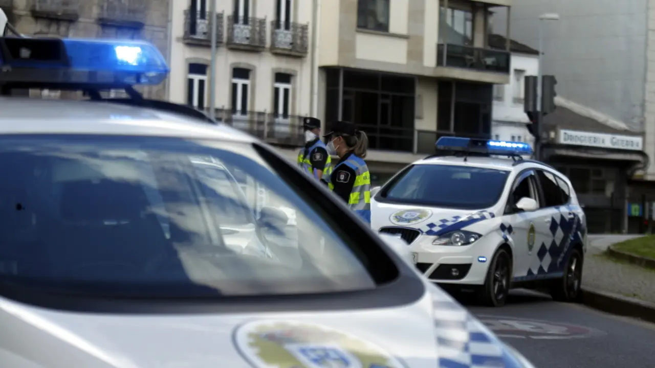 Control de la Polic&iacute;a Local en Lugo.
