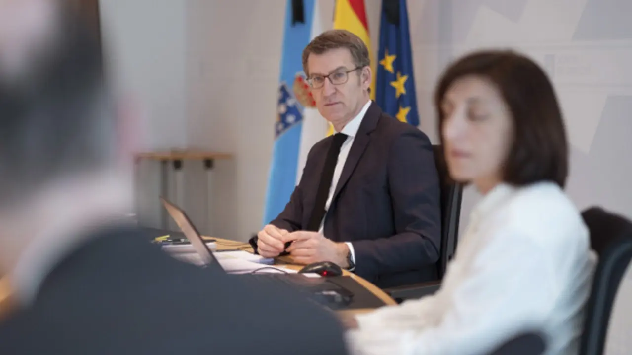 O presidente da Xunta, Alberto Núñez Feijóo, durante a reunión do consello da Xunta. EFE