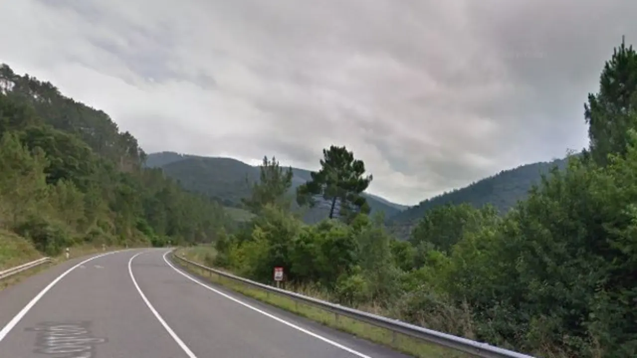 La N-120, en la zona en la que se produjo el accidente mortal. GOOGLE MAPS