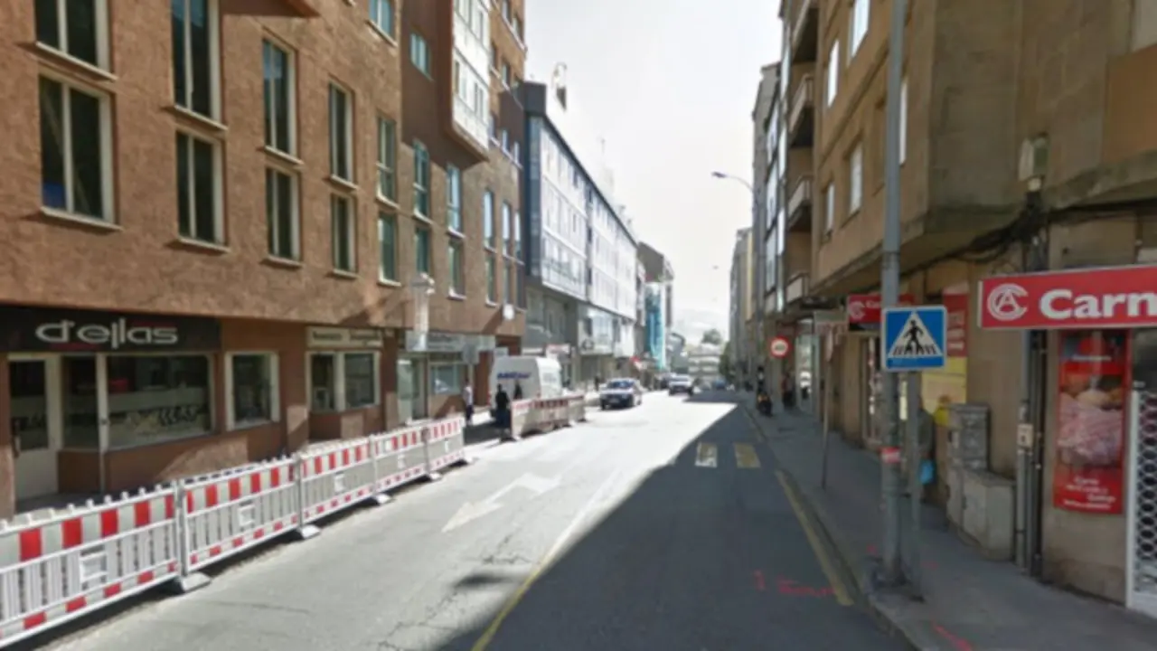 Tramo de la calle Emilia Pardo Bazán, en Vigo. GSV