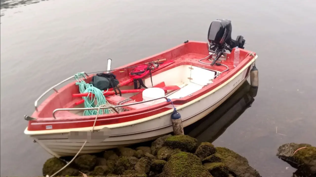 La lancha con la que embistió la dorna. EP