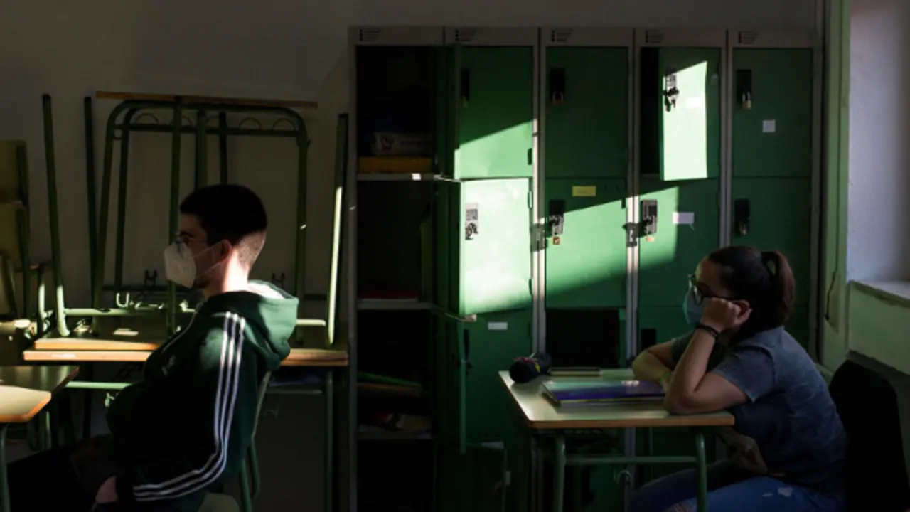 Los aluumnos de segundo de Bachillerato volvieron a clase esta semana. BRAIS LORENZO. JPG