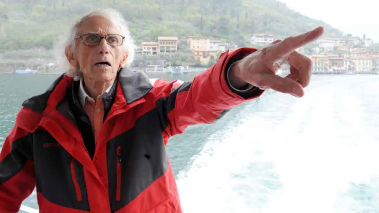 Generated by  IJG JPEG Library