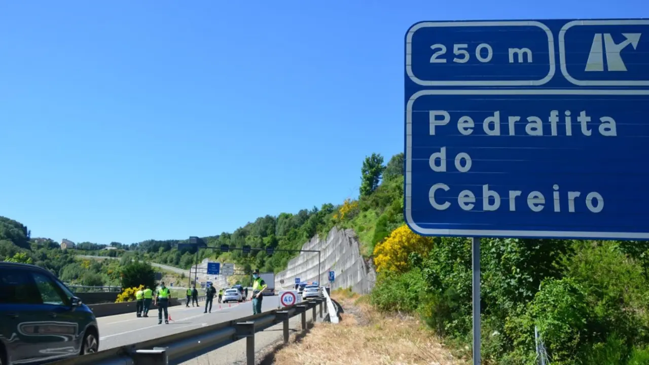 Control de Tráfico, en Pedrafita. EP