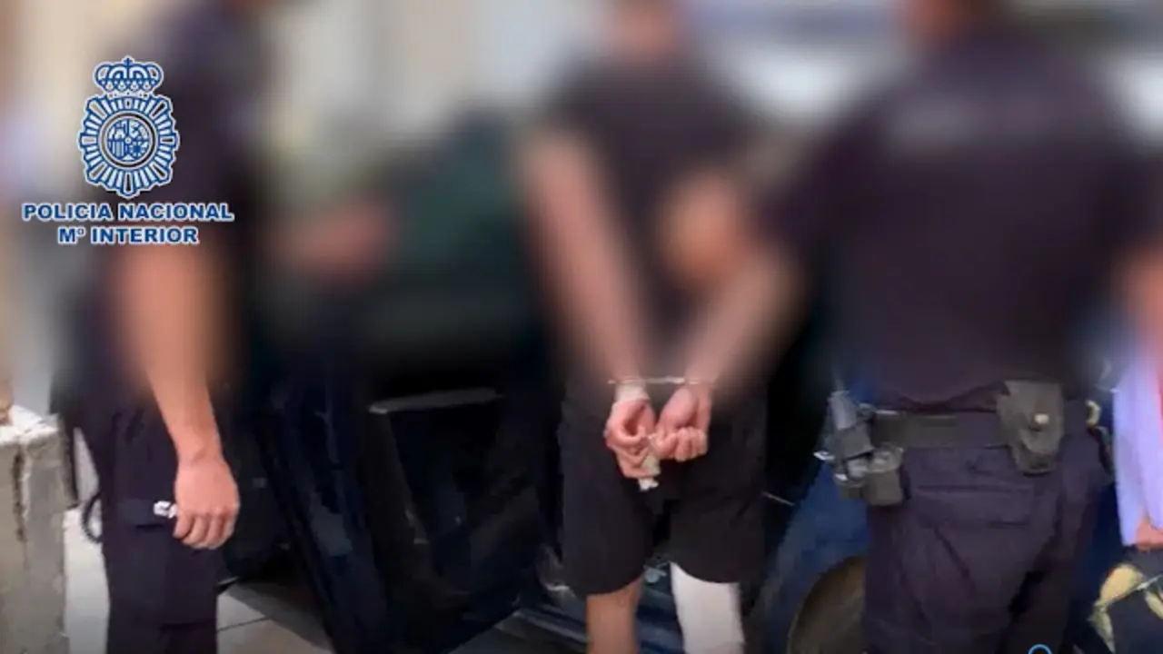 Generated by  IJG JPEG Library