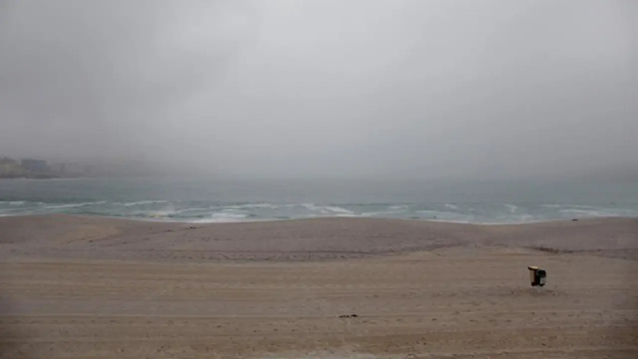 A praia de Orzán, sen fogueiras. CABALAR