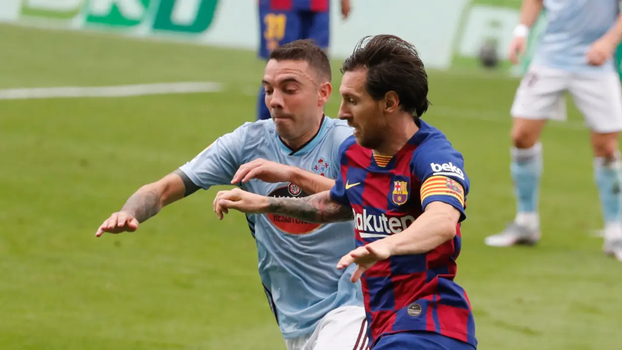 Aspas y Messi, durante el partido. LAVANDEIRA JR. (EFE)