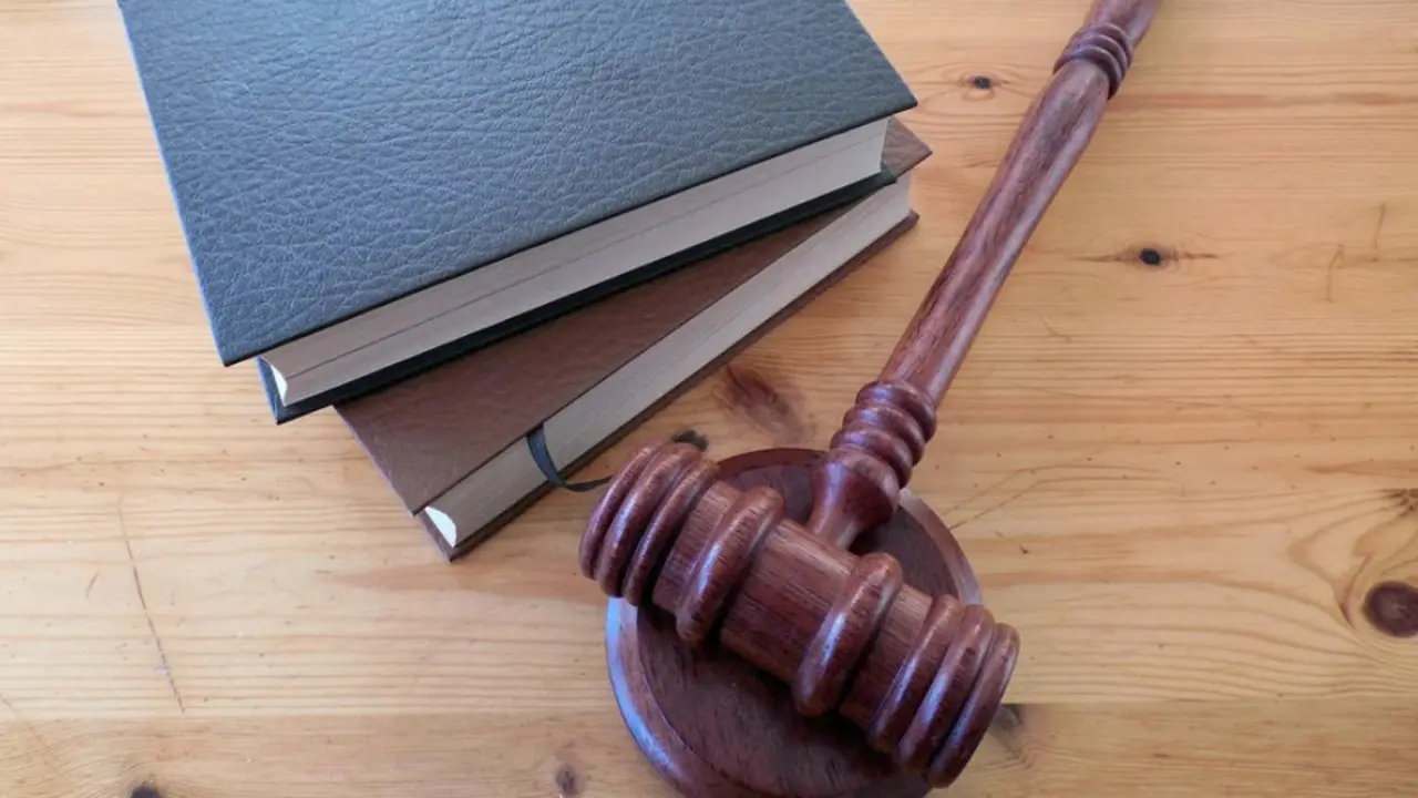 Martillo juez justicia tribunales abogado