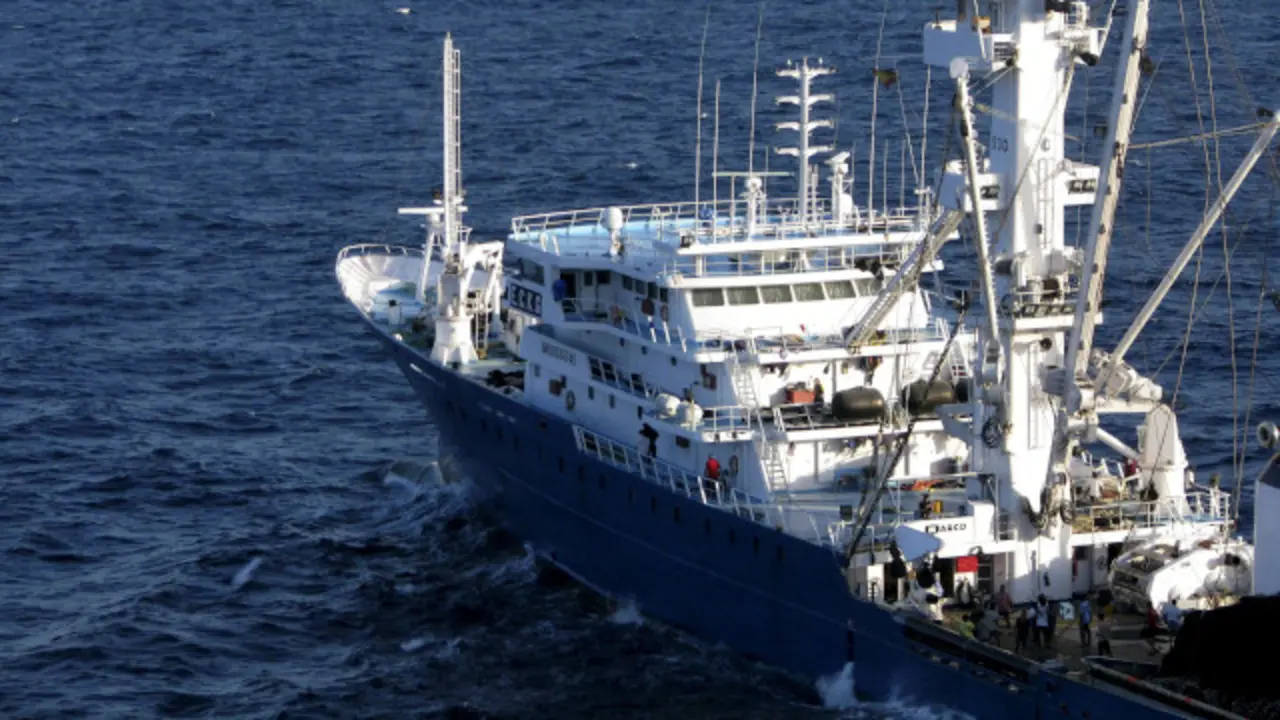 Generated by  IJG JPEG Library
Generated by  IJG JPEG Library