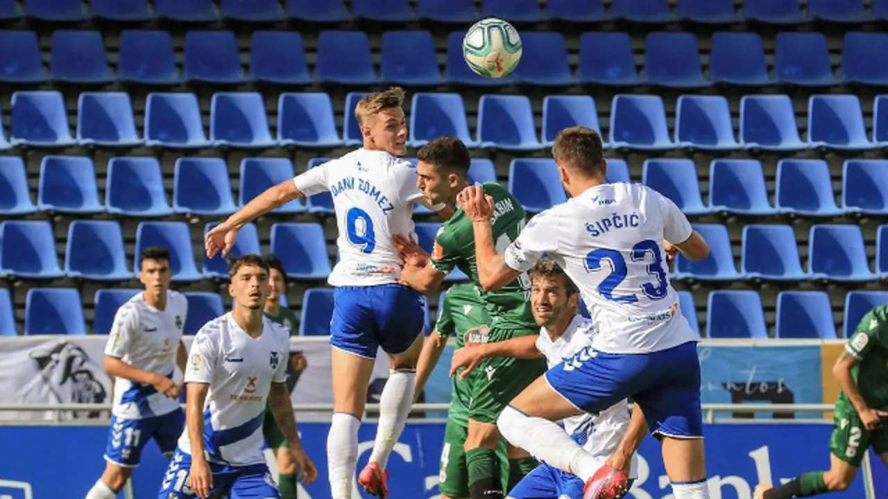Un instante do Tenerife-Deportivo. @RCDEPORTIVO (TWITTER)