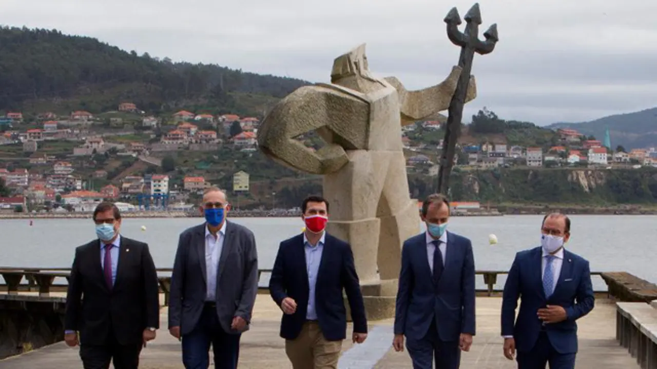 Duque, Caballero y otros dirigentes del PSOE en Moaña. SALVADOR SAS