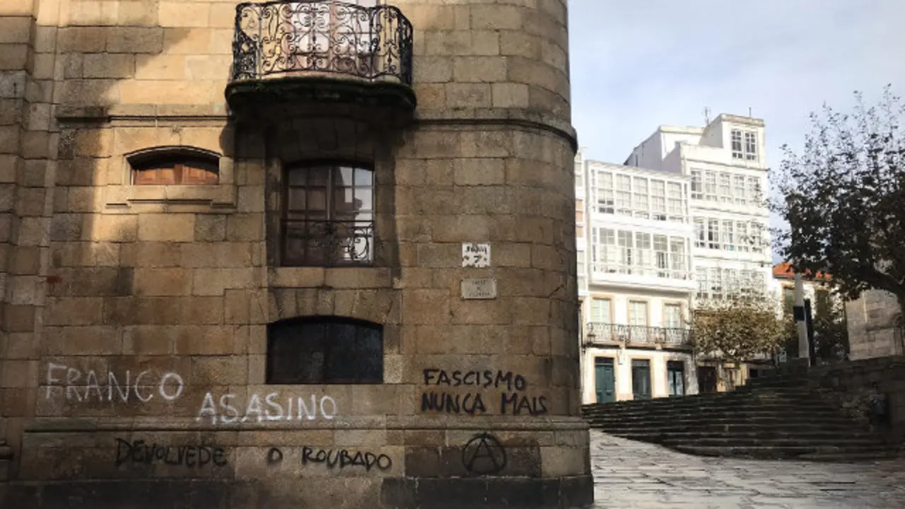 Fachada Casa Cornide. ARCHIVO