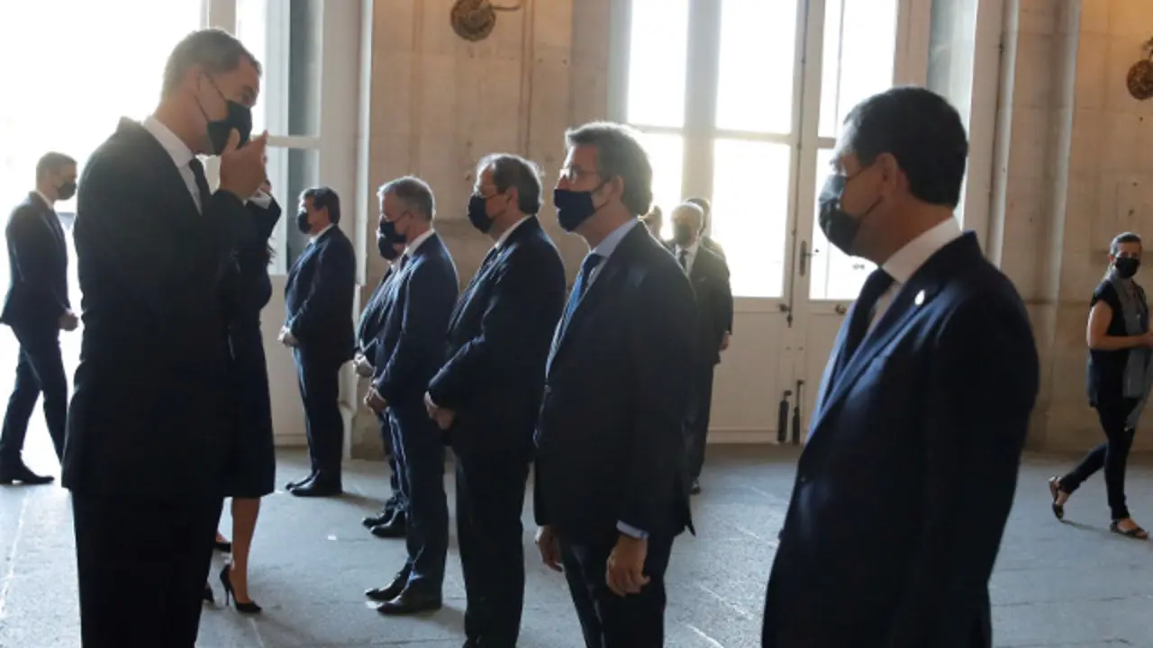 Feijóo, junto a Felipe VI. BALLESTEROS