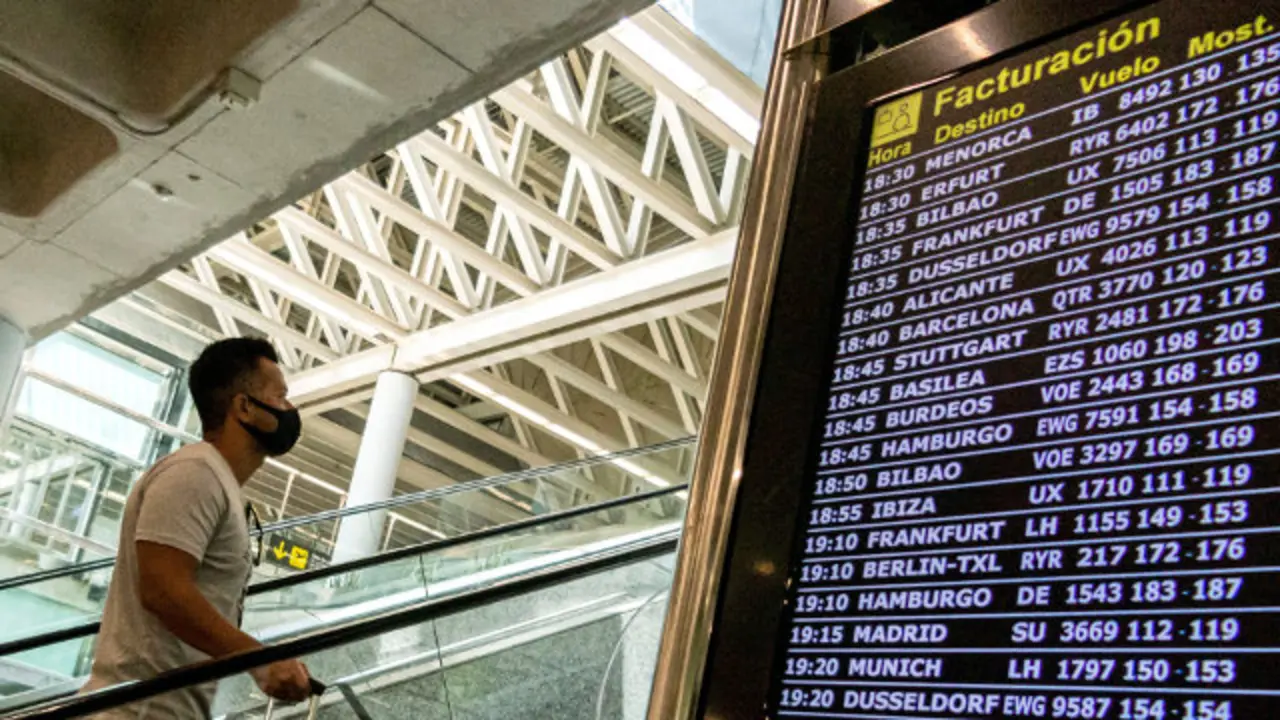 Aeropuerto de mallorca este domingo. EFE