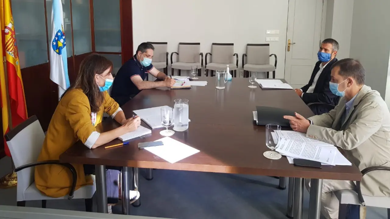 Reunión da conselleira de Educación, Carmen Pomar, co presidente da FEGAMP, Alberto Varela. FEGAMP