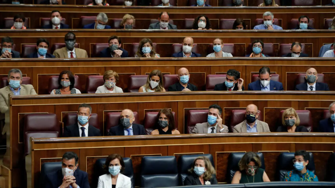 Bancada socialista del Congreso. EFE