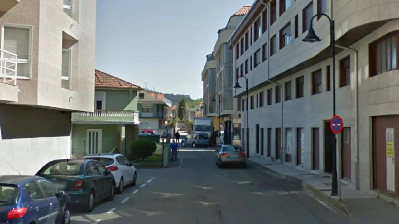 Tramo de la calle Longán, en Cangas. GSV