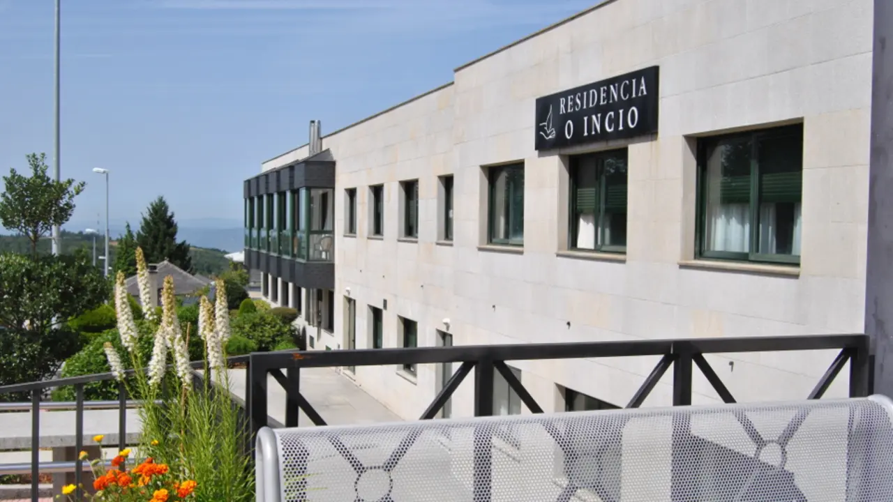 Exterior de la residencia de O Incio. AEP