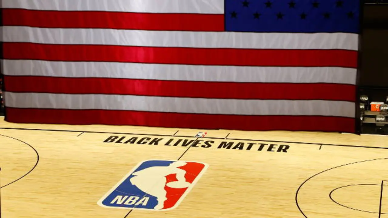 Una pista de baloncesto de la NBA vacía el miércoles pasado. EFE