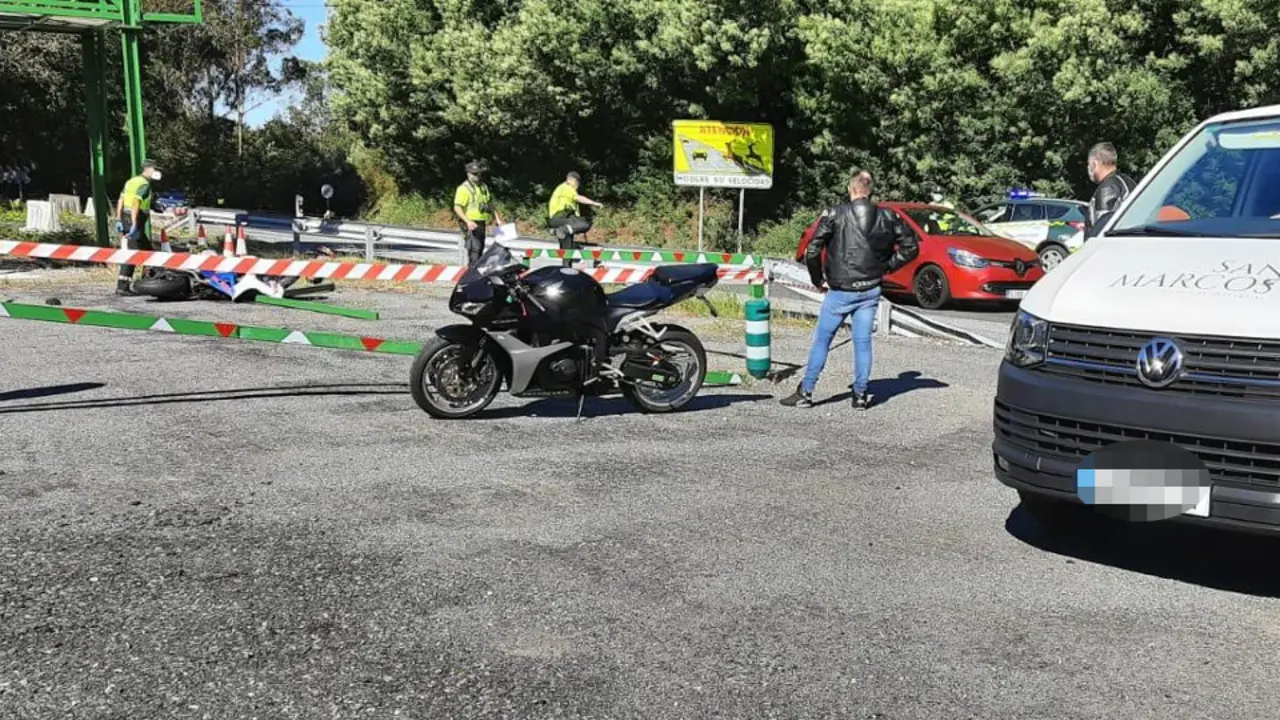 Accidente mortal de un motorista en Cerdedo-cotobade.CEDIDA