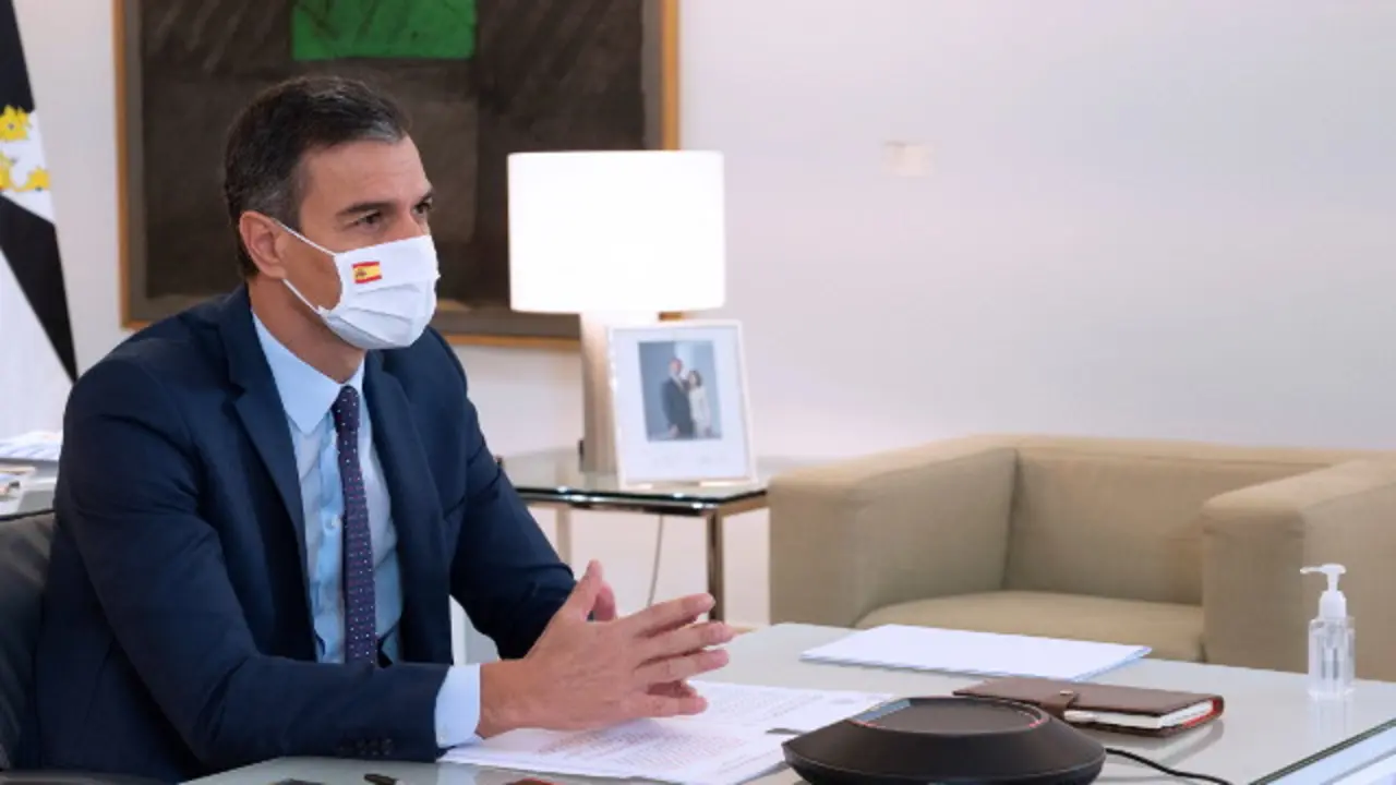 Pedro Sánchez, en su despacho. EFE