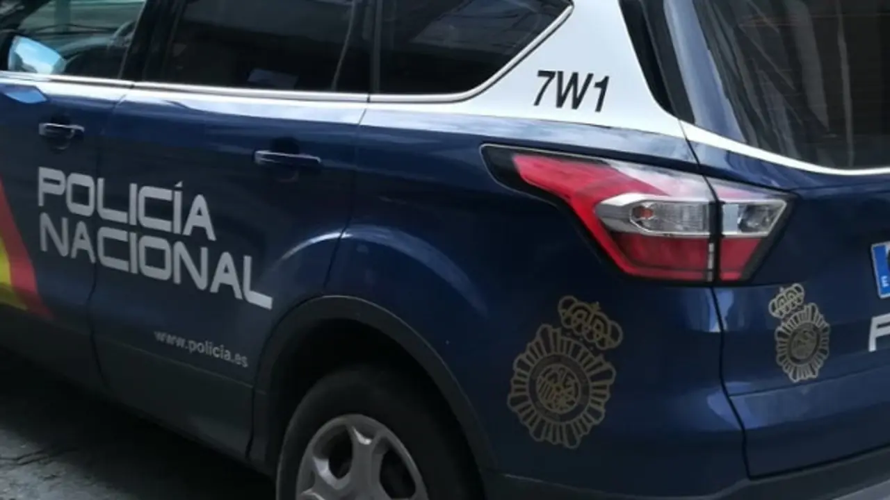 Un coche de la Policía Nacional. ARCHIVO