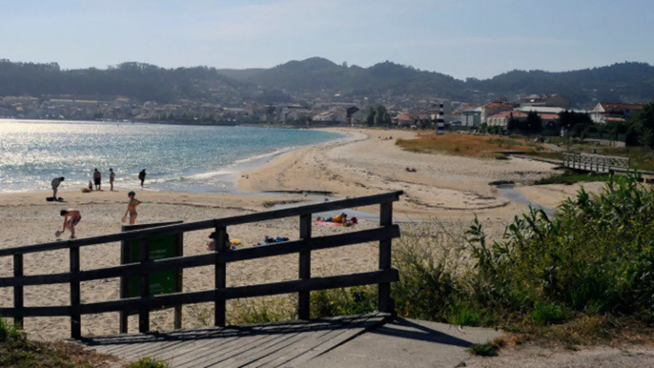 La playa de Rodeira, en Cangas. ALBA SOTELO