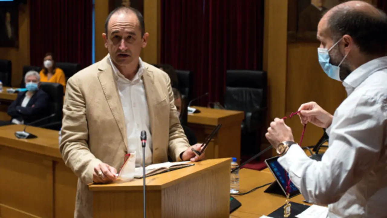 Telmo Ucha, durante su toma de posesión.BRAIS LORENZO (Efe)