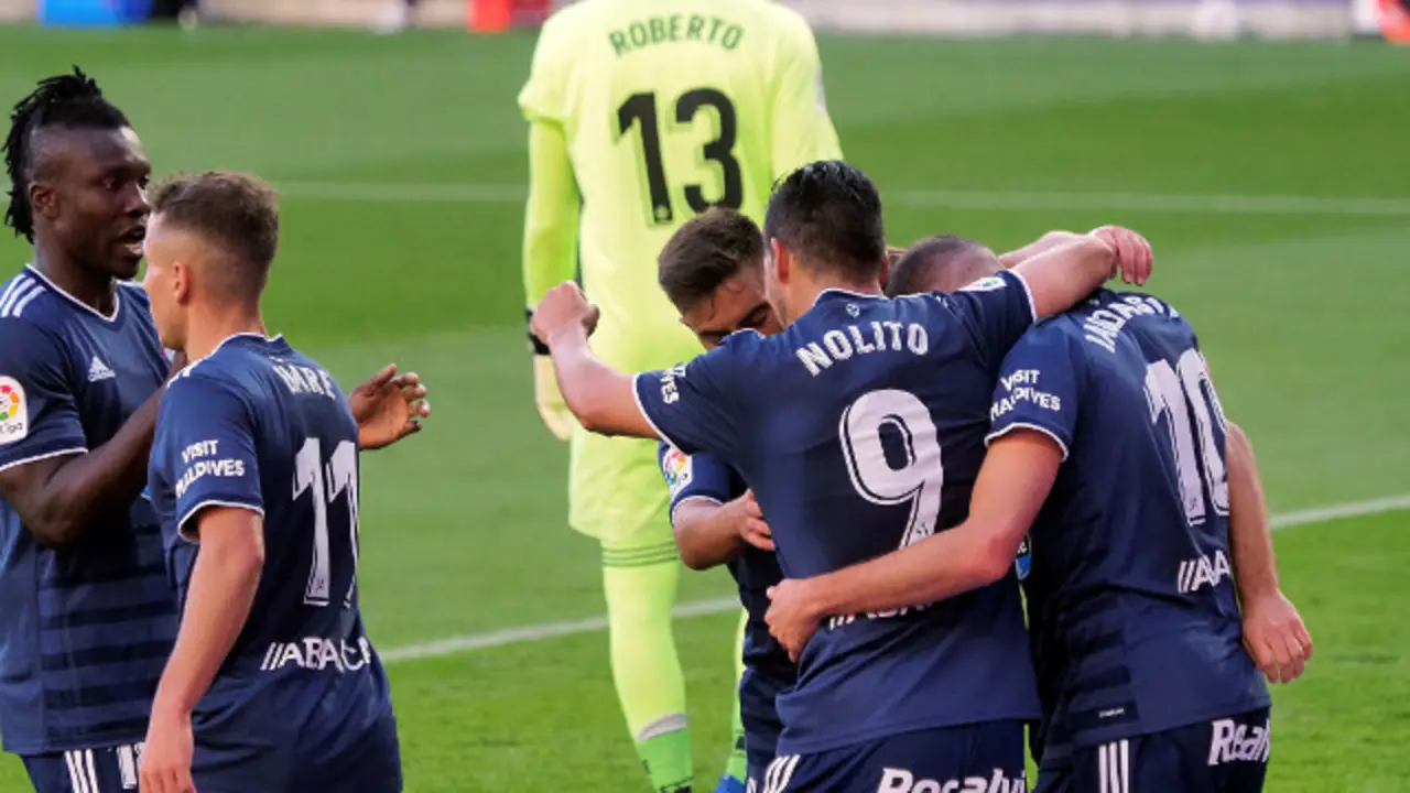 El Celta celebra el gol de Aspas. R. GARCÍA
