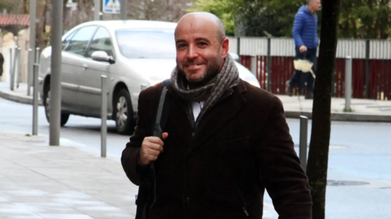 Reunion de En Marea. Luis Villares